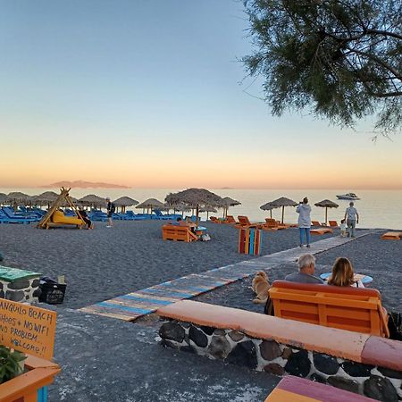 Located By The Sea One Beachfront Private Captain Lazaros Pool Villa With Loft In 750Sqm Spacious Private Plot-Jacuzzi-Sunrelax-Furnished Terace-Gazebo-Private Parking,Sleep 3 Adults And 2 Children, Just Steps From The Black Beach-Seaview Perissa  Exterior foto